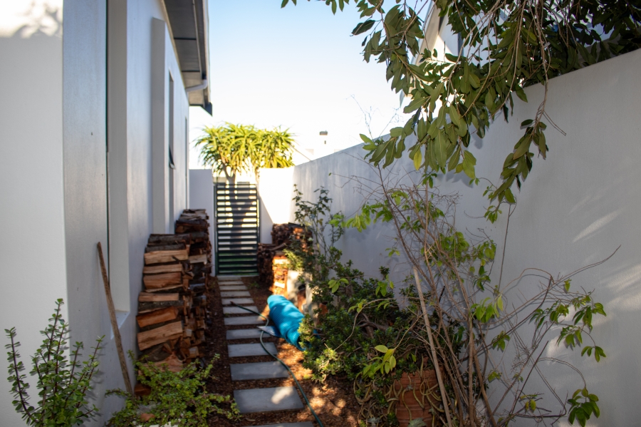 To Let 3 Bedroom Property for Rent in Sitari Country Estate Western Cape